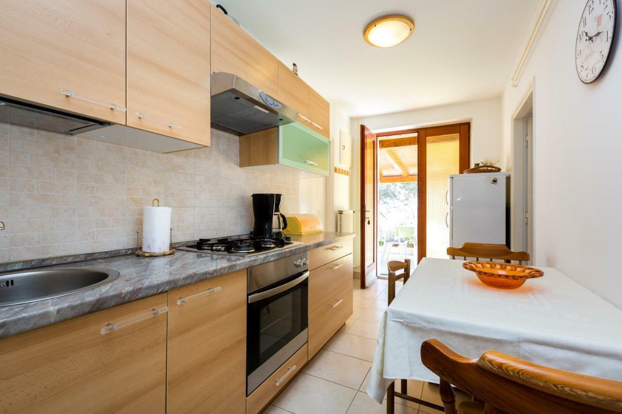 מאלי לוסיניי Apartment Marija מראה חיצוני תמונה